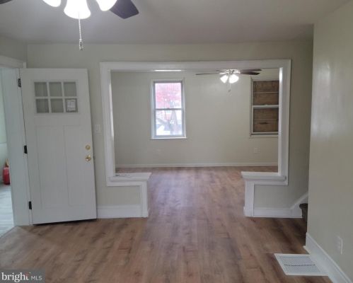 2912 Kansas Rd, Camden, NJ 08104-2815