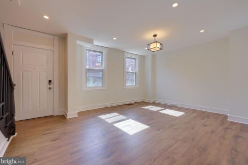 21 Mary St, Lancaster PA  17603-3424 exterior