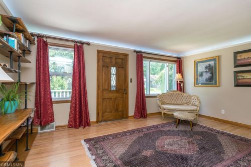 5917 46th Ave, Minneapolis, MN 55422-1077