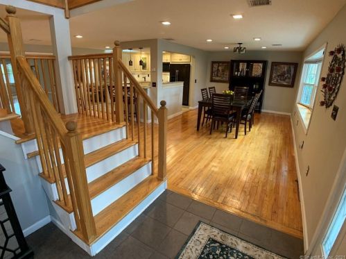 38 Marilyn Rd, Wapping, CT 06074-3463