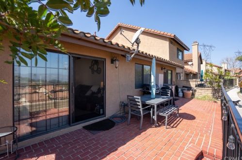 6081 Ladera Ln, Anaheim CA  92807-4847 exterior