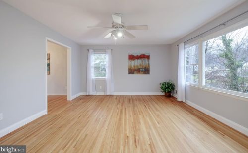 6401 Whippany Way, Springfield VA  22015-3428 exterior