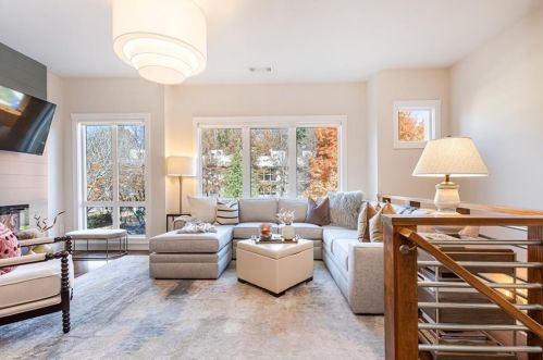 2440 Field Way, Atlanta GA  30319-4094 exterior