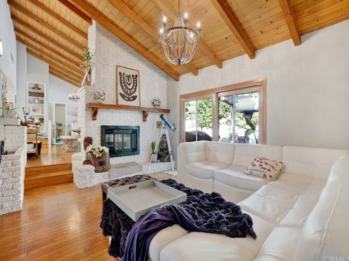 4143 Miramonte Pl, Riverside CA  92501-3053 exterior