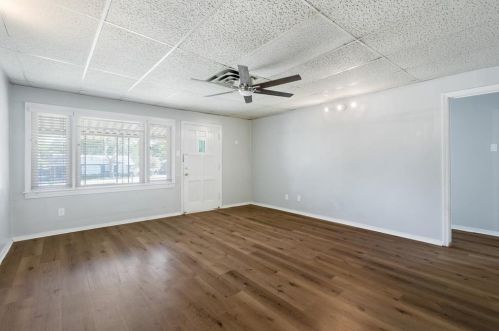 2104 Lotus Ave, Fort Worth TX  76111-1619 exterior