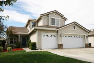 1529 Cindy Way, Tracy, CA 95377-5622