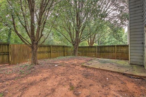 2297 Charleston Pointe, Atlanta GA  30316-3018 exterior
