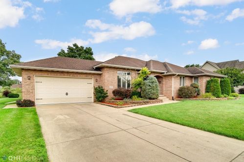 619 Merganser Dr, Hobart, IN 46342-9487