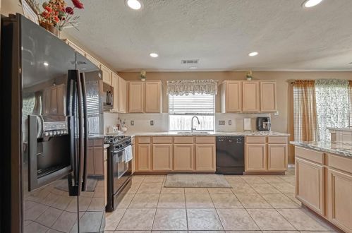 110 Jubal Dr, Richmond, TX 77469-6062
