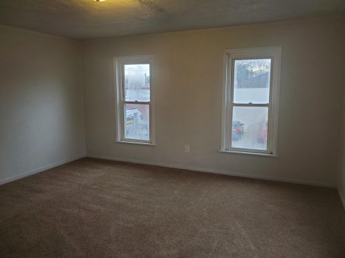 1350 Klobdenz Ave, Springfield OH  45504-2045 exterior