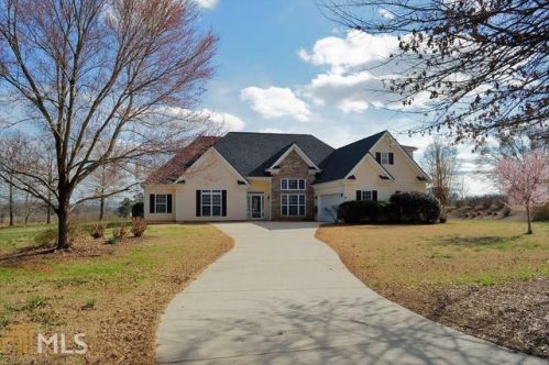 39 Eisenhower Ct, Jefferson, GA 30549-2252