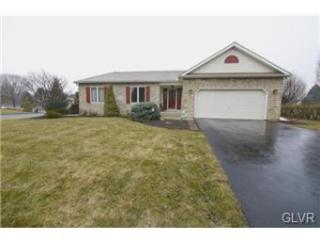 915 Powder Mill Rd, Bethlehem, PA 18017-1926