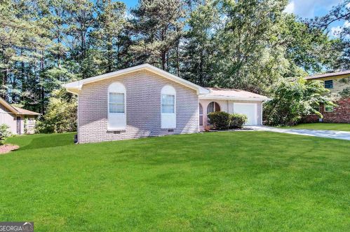 6635 Hidden Brook Trl, Atlanta GA  30349-4447 exterior
