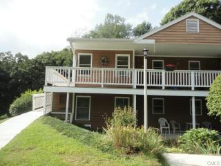 49 Hidden Knolls Cir, Upper Stepney CT  06468-2722 exterior
