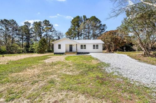 1739 Jackson Trail Rd, Jefferson, GA 30549-3653