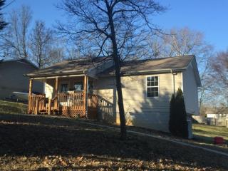 240 Bell St, Cleveland, TN 37323-9004
