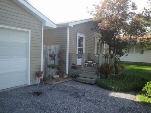 350 Monmouth St, Good Hope, IL 61438-5026