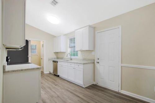3242 College St, Atlanta GA  30337-1124 exterior