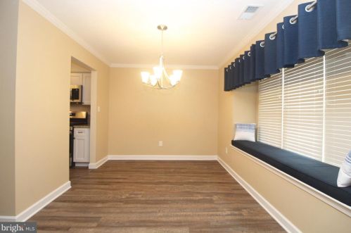 67 Wyndham Pl, Trenton NJ  08691-3125 exterior