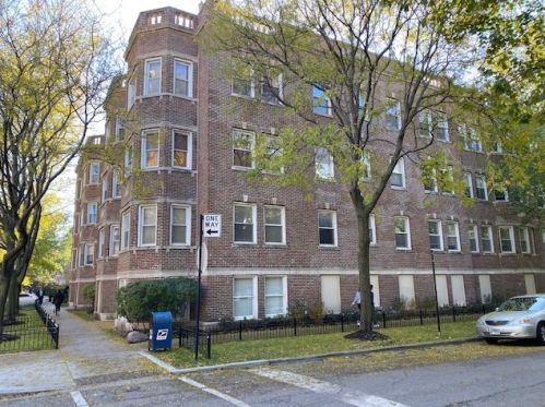 6040 Kenmore Ave, Chicago, IL 60660-2954