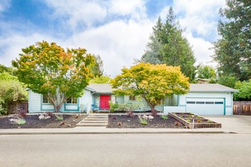 811 Jewell Ave, Sebastopol, CA 95472-4167