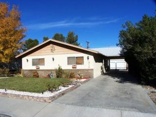 516 Weiman Ave, Ridgecrest, CA 93555-3112