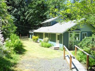 41057 Deerhorn Rd, Springfield, OR 97478-8559