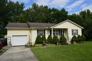 204 7th Ave, Baxter, TN 38544-5165