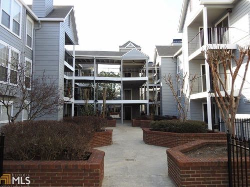 635 Granville Ct, Atlanta, GA 30328-3445
