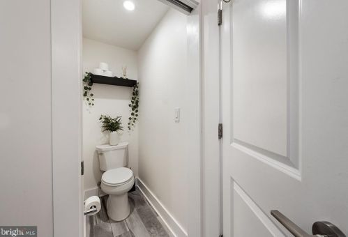 1225 5 St, Philadelphia PA 19122-5234 exterior