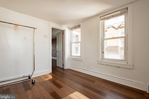 827 28th St, Philadelphia PA  19130-1724 exterior