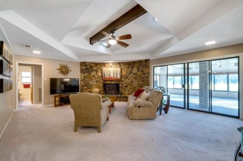 324 Shady Brk Ln, Cedar Hill TX 75104-4791 exterior