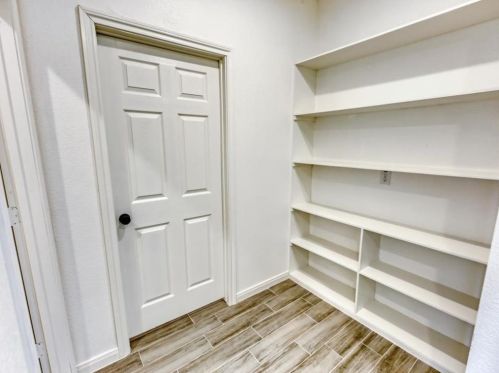 738 Angus Trl, Angleton TX 77515-9833 exterior