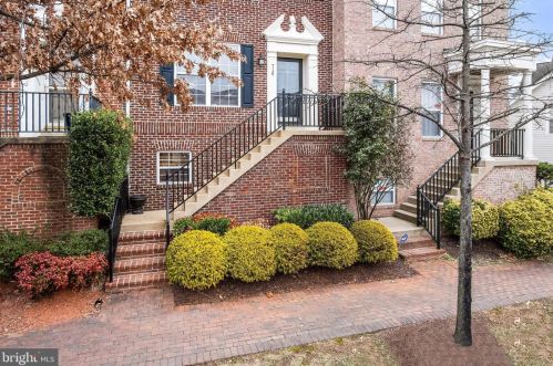 716 Belmont Bay Dr, Woodbridge, VA 22191-5421