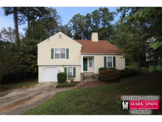 2695 Rhoanoke Dr, Duluth, GA 30096-4358