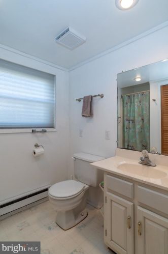 151 Tanglewood Ln, Lancaster PA  17601-3315 exterior