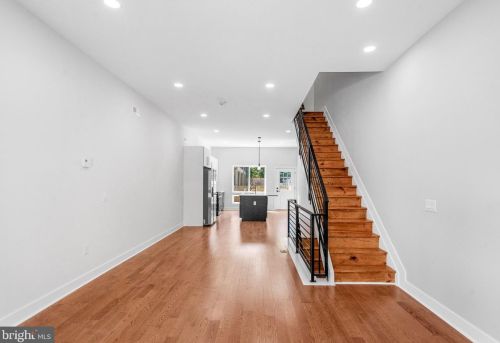 1310 24th St, Philadelphia, PA 19121-4703