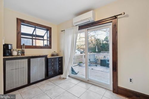 6554 Collins Ave, Camden NJ  08109-2446 exterior