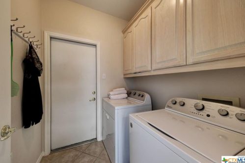 115 Parkridge Cir, Seguin TX 78155-7157 exterior