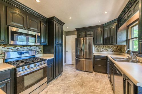 206 Kingsway Dr, Warner Robins GA  31088-4004 exterior