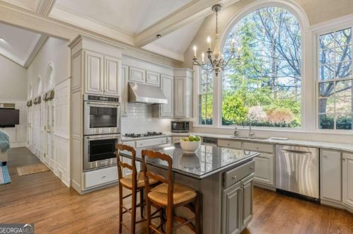 7660 Ball Mill Rd, Atlanta GA  30350-4406 exterior