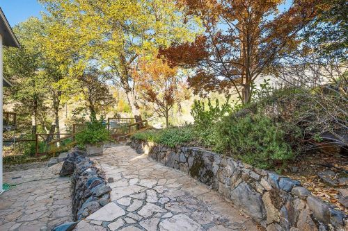 11071 Van Dorn Reservoir Rd, Middletown, CA 95461-9727