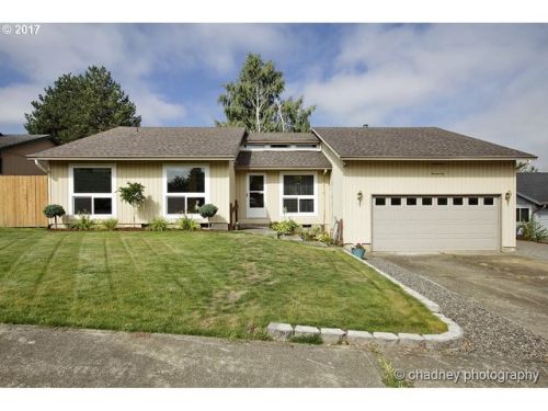 1353 Mcginnis Ave, Wood Village OR  97060-1566 exterior