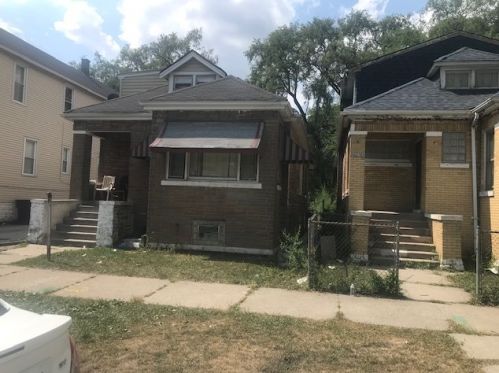9210 Blackstone Ave, Chicago, IL 60619-8028