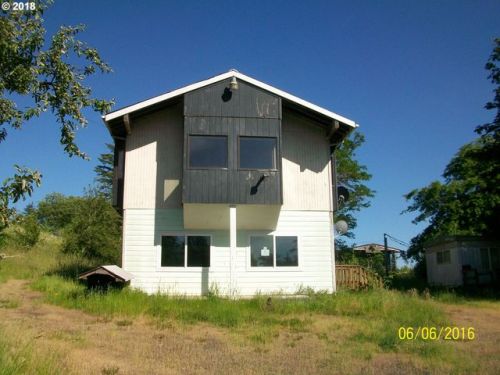 79330 Stewart Creek Rd, Westport, OR 97016-2214