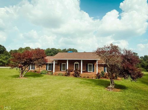 222 Akin Rd, Martin, GA 30557-4000
