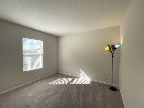 1881 Erika Dr, Springfield OH  45503-5883 exterior