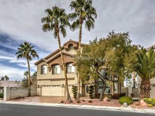 2157 Eaglepath Cir, Henderson NV  89074-0683 exterior