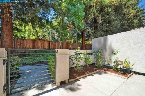 7294 Cronin Cir, Pleasanton, CA 94568-2332