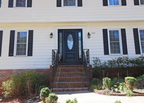 1539 Norwood Dr, Lilburn, GA 30047-5503